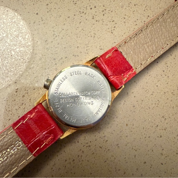 GUESS Women’s Watch - Picture 3 of 3